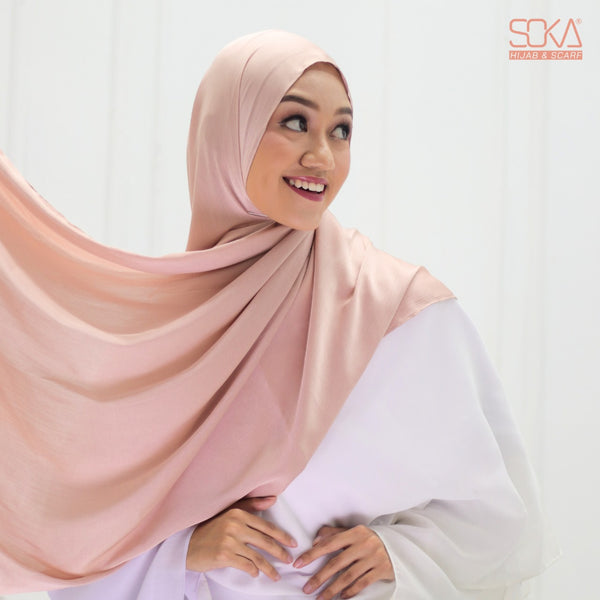 Hijab Pashmina Shimmer Silk Shwarna Rossy Cream Premium - Fashion Muslim