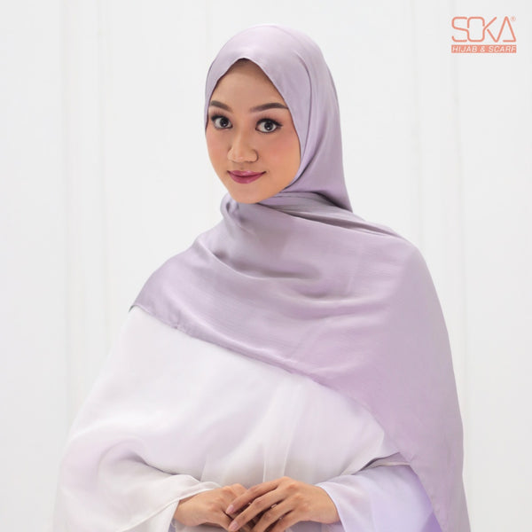 Hijab Pashmina Shimmer Silk Shwarna Silver Premium - Fashion Muslim