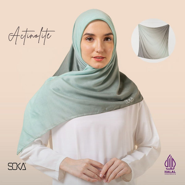 SOKA - Kerudung/Hijab Segi Empat Gradasi - Fashion Muslim 3